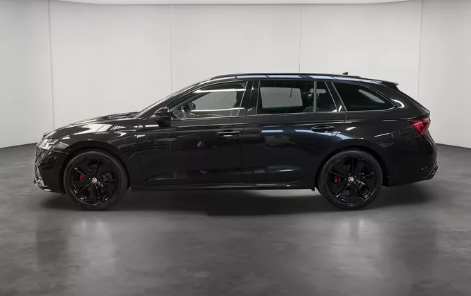 SKODA OCTAVIA Combi 2.0 TDI 200 ch DSG7 RS extérieur côté gauche 213708