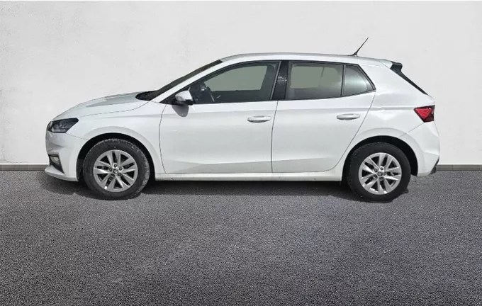 SKODA FABIA 1.0 MPI 80 ch BVM5 Ambition extérieur trois quart arrière gauche 2131745