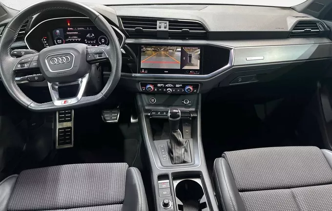AUDI Q3 35 TDI 150 ch S tronic 7 S line photo 18 2125852