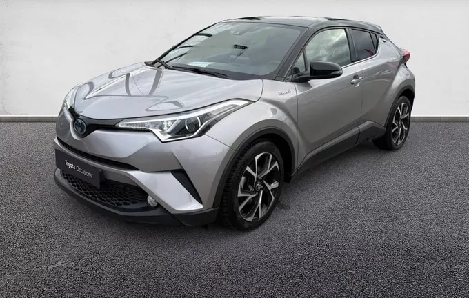 TOYOTA C-HR Hybride 122h Design extérieur trois quart avant gauche 