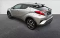 Miniature TOYOTA C-HR Hybride 122h Design extérieur trois quart arrière gauche 