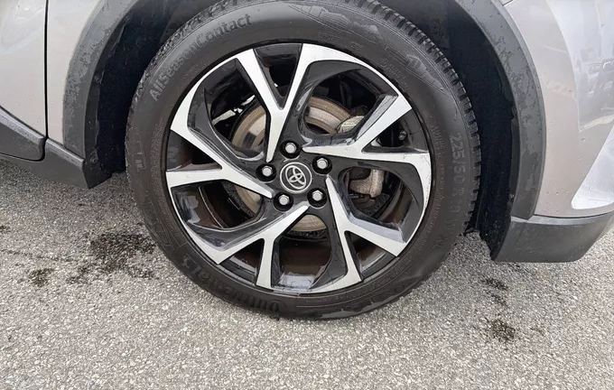 TOYOTA C-HR Hybride 122h Design photo 9 