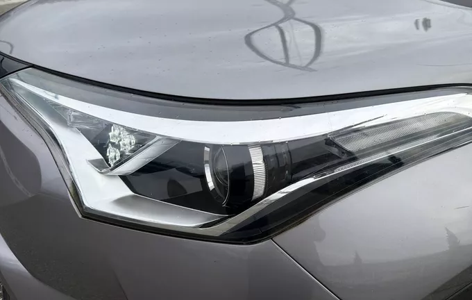 TOYOTA C-HR Hybride 122h Design photo 20 