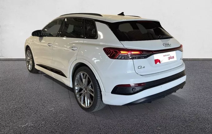 AUDI Q4 E-TRON 50 299 ch 82 kWh quattro S line extérieur trois quart arrière gauche 2127580