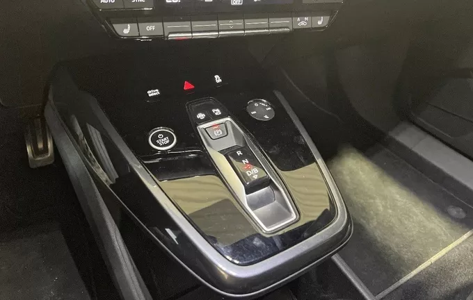 AUDI Q4 E-TRON 50 299 ch 82 kWh quattro S line photo 13 2127580