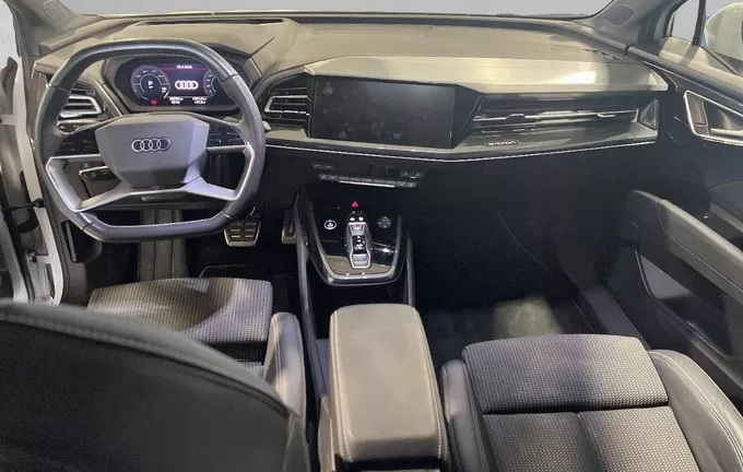 AUDI Q4 E-TRON 50 299 ch 82 kWh quattro S line photo 18 2127580
