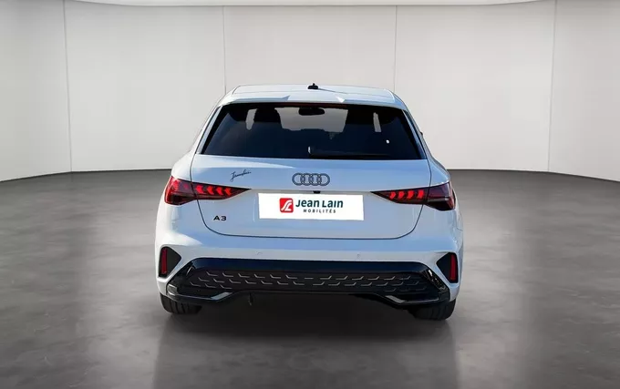 AUDI A3 Sportback TFSI e Hybride rechargeable 204 S tronic 6 S line extérieur arrière 5888