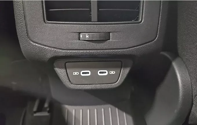 VOLKSWAGEN T-ROC 1.0 TSI 116 Start/Stop BVM6 VW Edition photo 20 2127382
