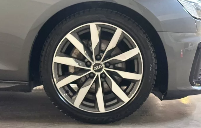 AUDI A4 40 TDI 204 S tronic 7 Quattro S line photo 9 2129625