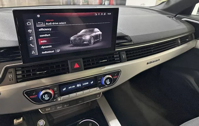 AUDI A4 40 TDI 204 S tronic 7 Quattro S line photo 16 2129625