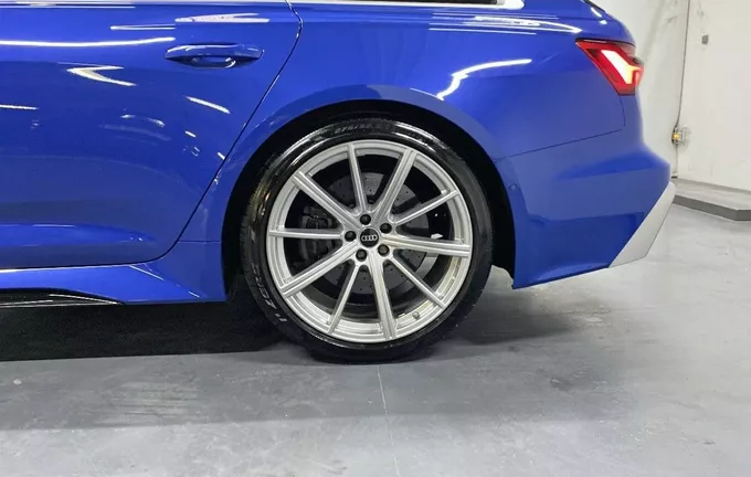 AUDI RS6 Avant V8 4.0 TFSI 600 Tiptronic 8 Quattro photo 9 2126328