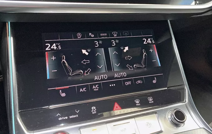 AUDI RS6 Avant V8 4.0 TFSI 600 Tiptronic 8 Quattro photo 14 2126328