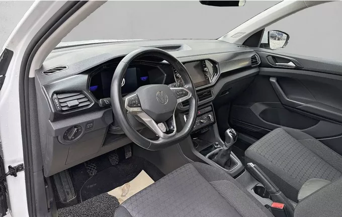 VOLKSWAGEN T-CROSS 1.0 TSI 95 Start/Stop BVM5 Life Plus photo 13 560301
