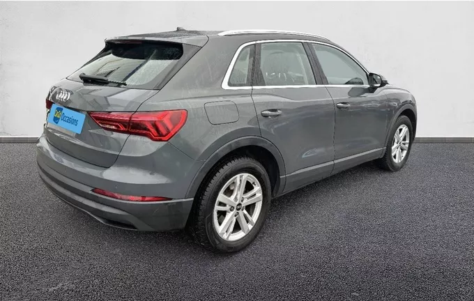 AUDI Q3 35 TDI 150 ch S tronic 7 Business line extérieur avant 212472