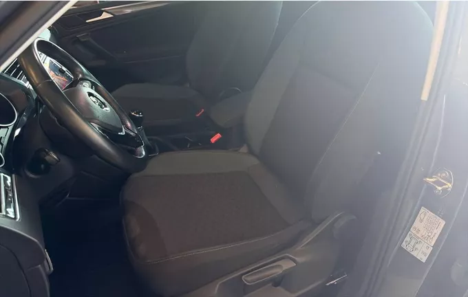 VOLKSWAGEN TIGUAN 2.0 TDI 150 IQ.Drive extérieur trois quart arrière droit 213325