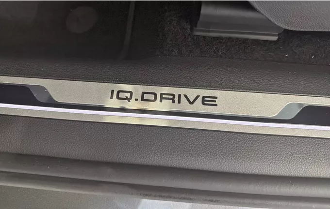 VOLKSWAGEN TIGUAN 2.0 TDI 150 IQ.Drive photo 18 213325