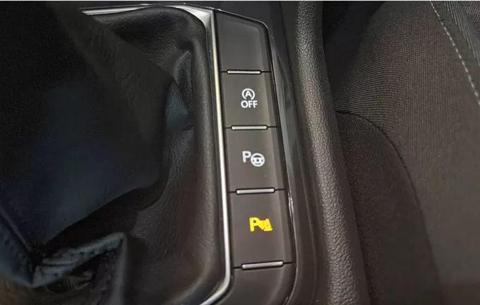 VOLKSWAGEN TIGUAN 2.0 TDI 150 IQ.Drive photo 20 213325