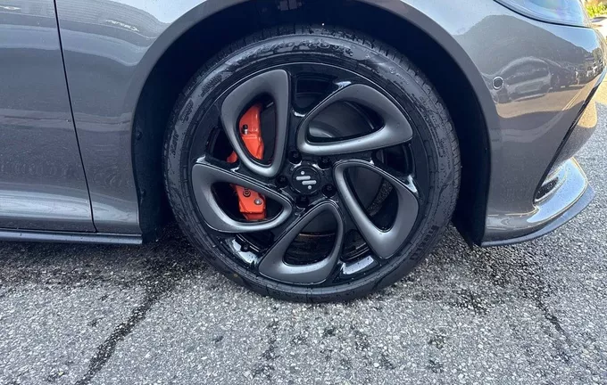 MG IM5 4WD photo 9 9560