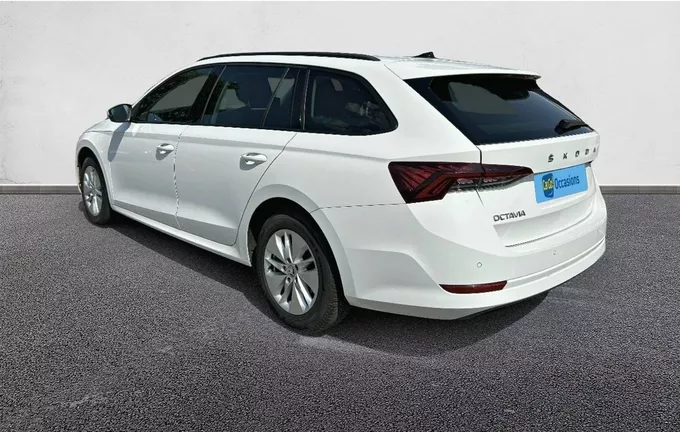 SKODA OCTAVIA Combi 2.0 TDI 150 ch DSG7 Ambition photo 11 213443