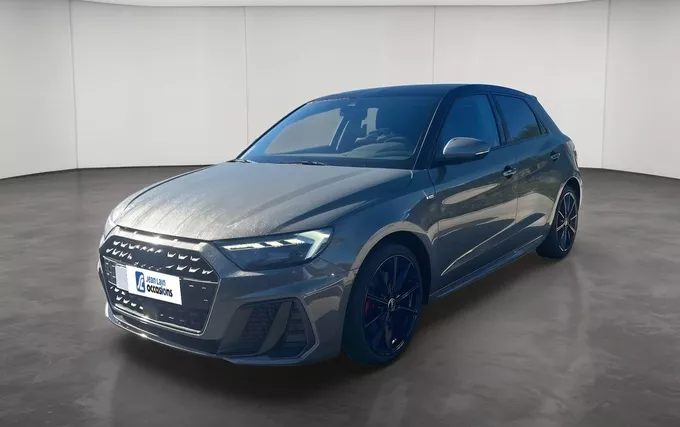 AUDI A1 Sportback 40 TFSI 207 ch S tronic 7 S Line extérieur trois quart avant gauche 2132678