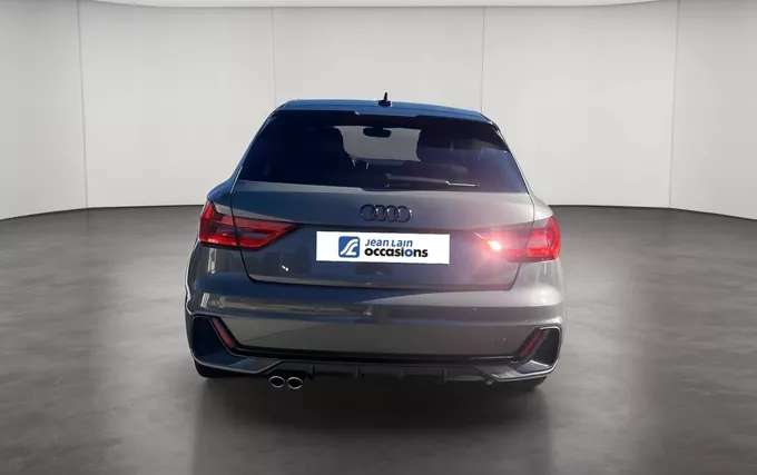 AUDI A1 Sportback 40 TFSI 207 ch S tronic 7 S Line extérieur arrière 2132678