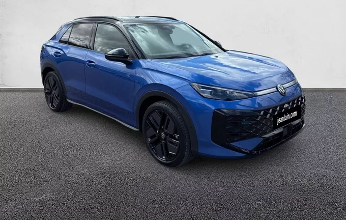 VOLKSWAGEN T-ROC 1.5 eTSI EVO2 Hybrid 150 ch DSG7 R-Line extérieur trois quart avant droit 5272