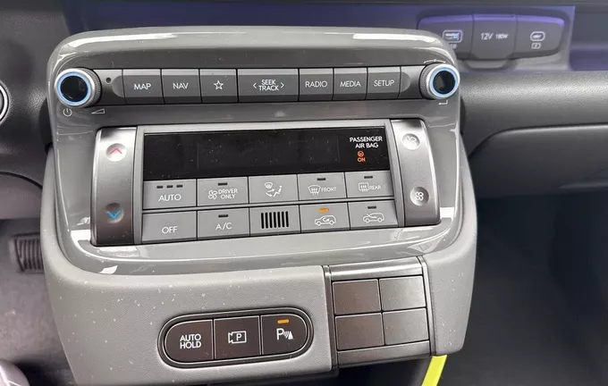 HYUNDAI INSTER 49 kWh 5 PL Cross Creative photo 14 6015011