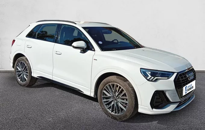 AUDI Q3 45 TFSIe 245 ch S tronic 6 S line extérieur trois quart avant droit 561007