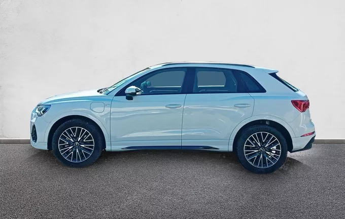 AUDI Q3 45 TFSIe 245 ch S tronic 6 S line extérieur côté gauche 561007