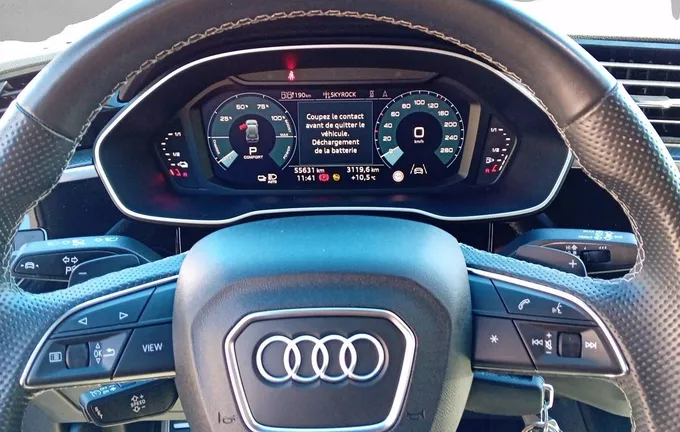AUDI Q3 45 TFSIe 245 ch S tronic 6 S line photo 12 561007