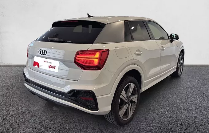 AUDI Q2 35 TFSI 150 BVM6 Advanced extérieur trois quart arrière droit 2131197
