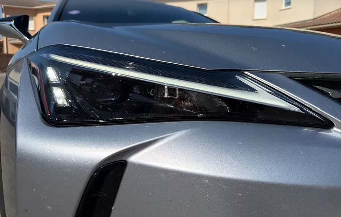 LEXUS UX 250h 2WD Pack photo 19 1103627
