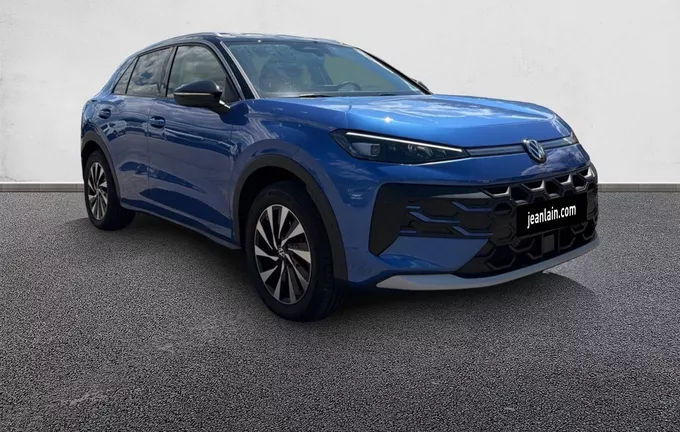 VOLKSWAGEN T-ROC 1.5 eTSI EVO2 Hybrid 116 ch DSG7 Style extérieur trois quart avant droit 3256