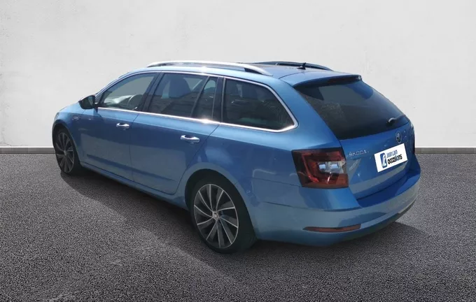 SKODA OCTAVIA Combi 1.5 TSI 150 ch ACT DSG7 Laurin & Klement extérieur trois quart arrière gauche 460904