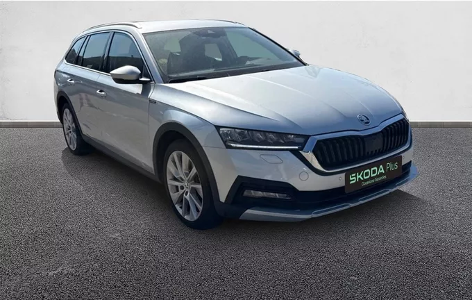 SKODA OCTAVIA Combi 2.0 TDI 200 ch DSG7 4x4 Scout photo 10 2126388