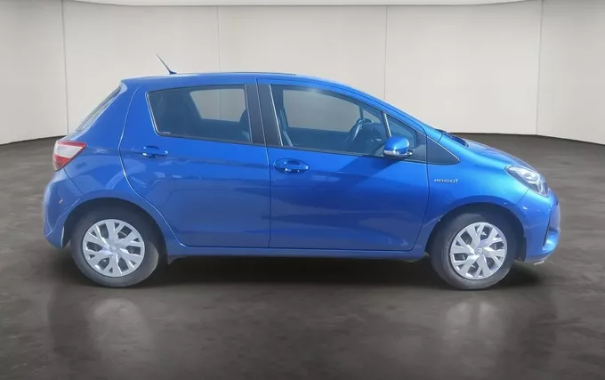 TOYOTA YARIS Hybride 100h France extérieur côté droit 1104033