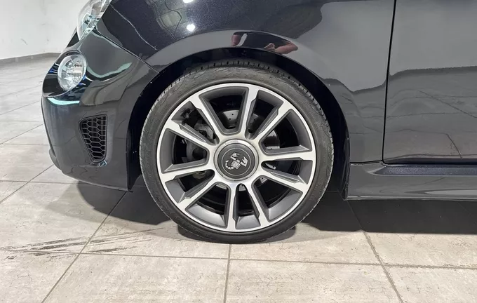 FIAT 595 1.4 Turbo 16V T-Jet 165 ch BVA5 Turismo photo 12 946556