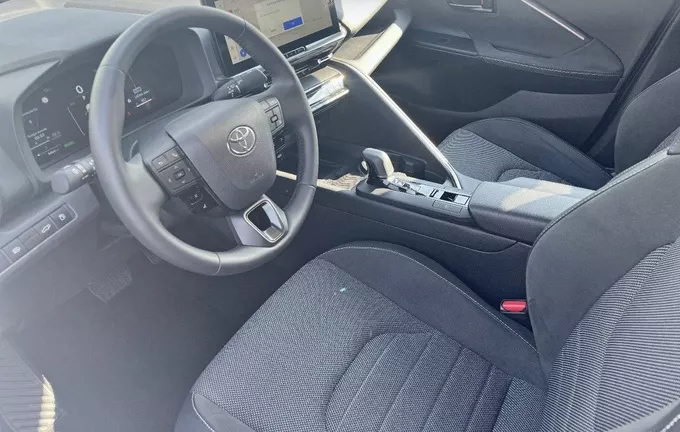 TOYOTA C-HR Hybride 140 Collection photo 11 870472