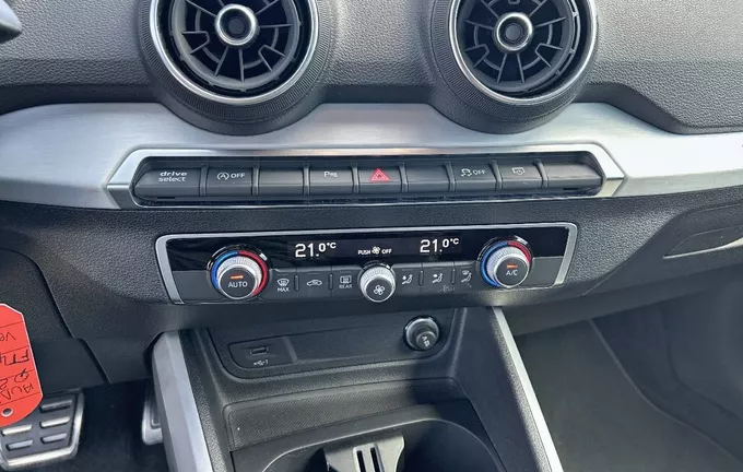 AUDI Q2 35 TFSI COD 150 S tronic 7 S Line photo 14 2133119