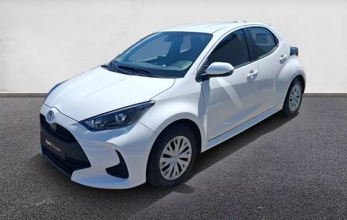 TOYOTA YARIS 120 VVT-i Dynamic Business extérieur trois quart avant gauche 1103766