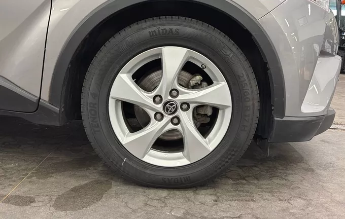 TOYOTA C-HR Pro Hybride 122h Dynamic Business photo 9 213141
