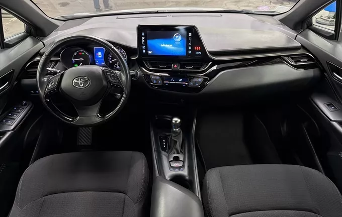 TOYOTA C-HR Pro Hybride 122h Dynamic Business photo 18 213141
