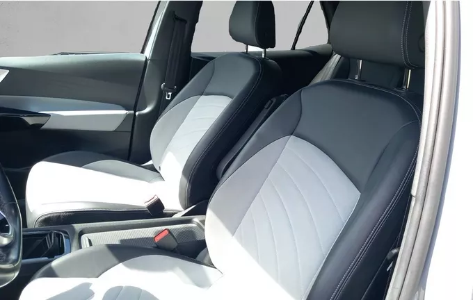 VOLKSWAGEN ID.3 204 ch Pro Performance Active extérieur trois quart arrière droit 560602