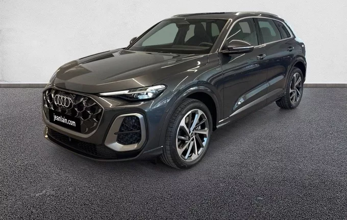 AUDI Q5 e-hybrid 299 ch S tronic 7 Quattro S line extérieur trois quart avant gauche 9570