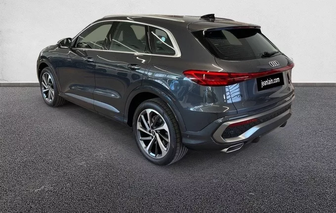 AUDI Q5 e-hybrid 299 ch S tronic 7 Quattro S line extérieur trois quart arrière gauche 9570