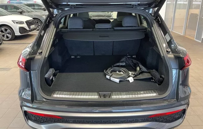 AUDI Q5 e-hybrid 299 ch S tronic 7 Quattro S line photo 10 9570
