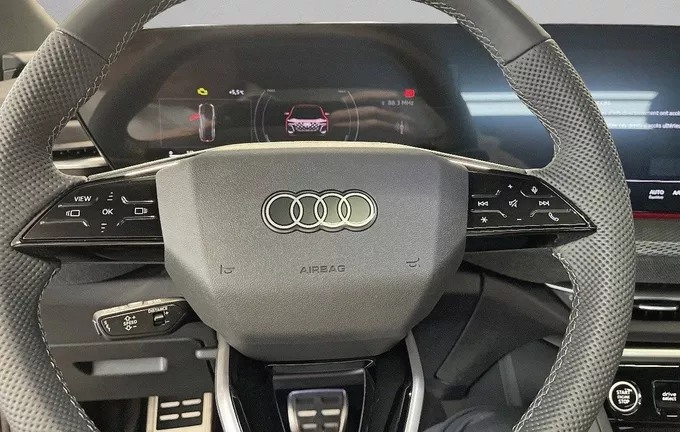 AUDI Q5 e-hybrid 299 ch S tronic 7 Quattro S line photo 12 9570