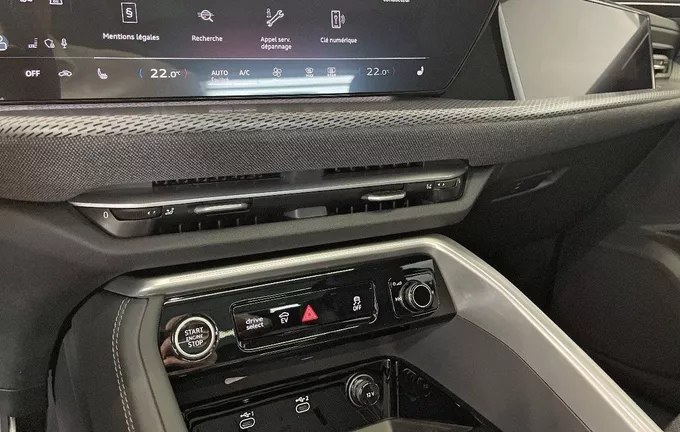 AUDI Q5 e-hybrid 299 ch S tronic 7 Quattro S line photo 14 9570