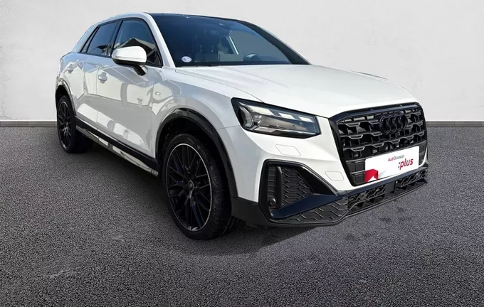 AUDI Q2 35 TFSI 150 S tronic 7 S line extérieur trois quart avant droit 2128062