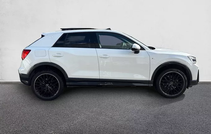 AUDI Q2 35 TFSI 150 S tronic 7 S line extérieur côté droit 2128062